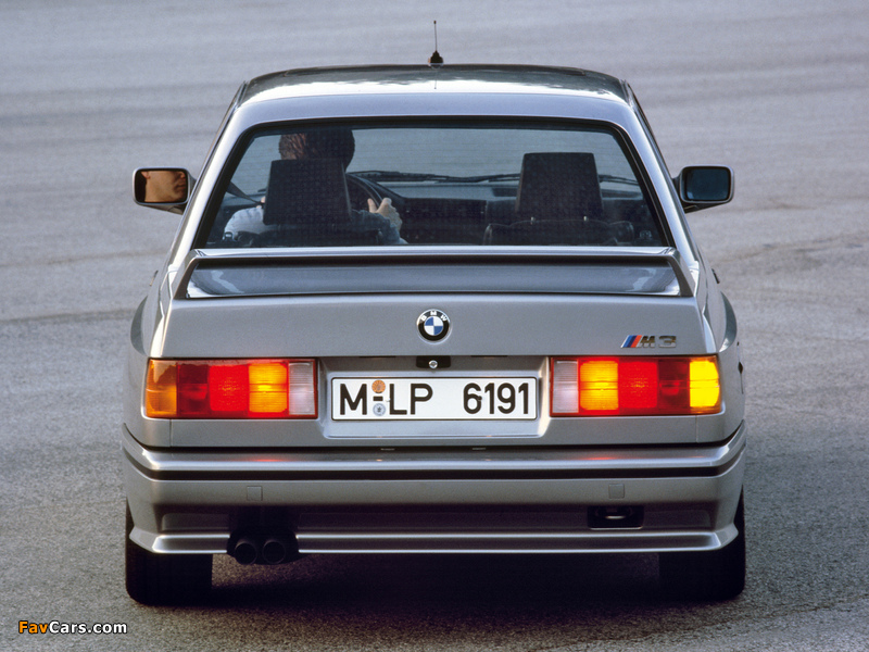 BMW M3 Coupe (E30) 1986–90 wallpapers (800 x 600)