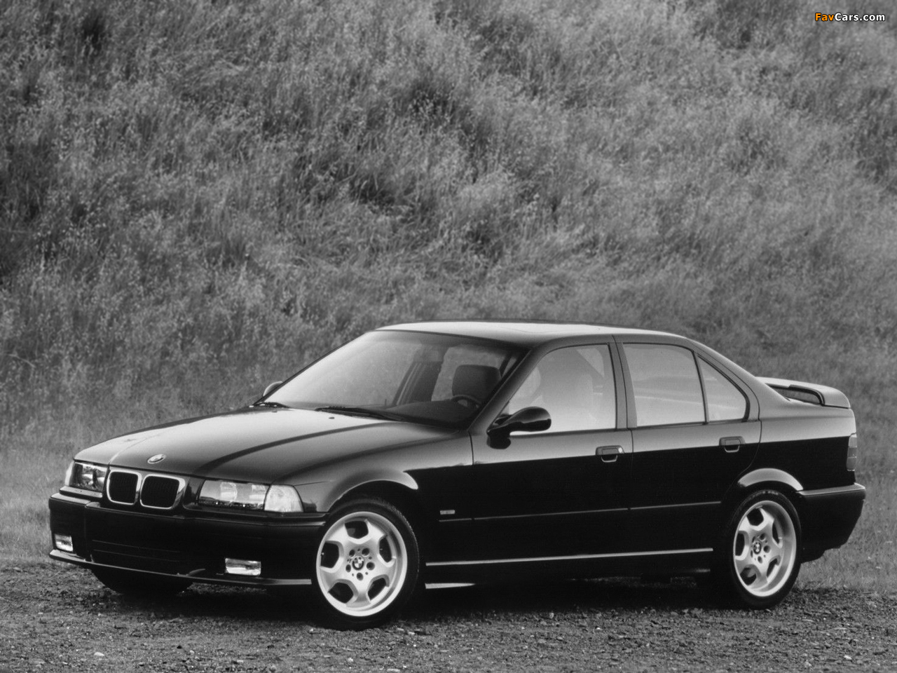 BMW M3 Sedan US-spec (E36) 1996–98 images (1280 x 960)