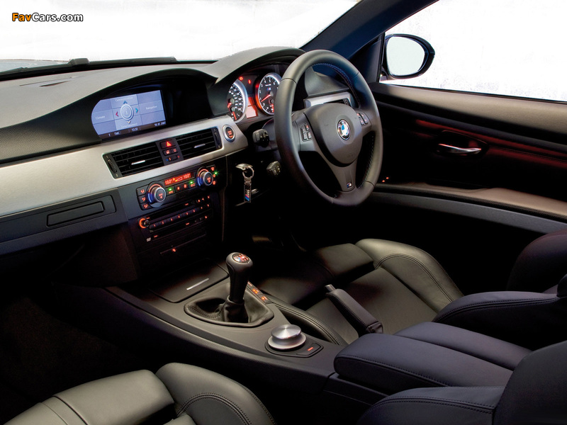 BMW M3 Coupe UK-spec (E92) 2007 images (800 x 600)
