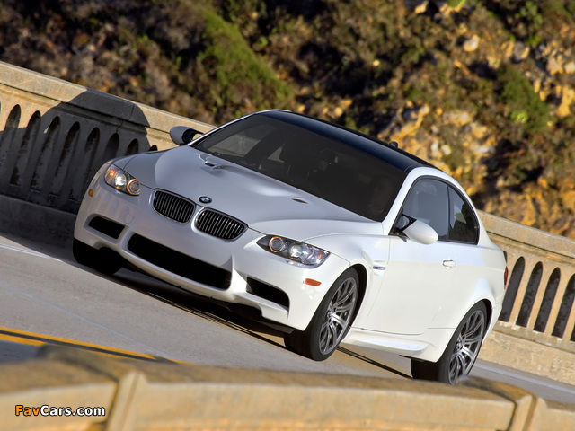 BMW M3 Coupe US-spec (E92) 2007–10 wallpapers (640 x 480)
