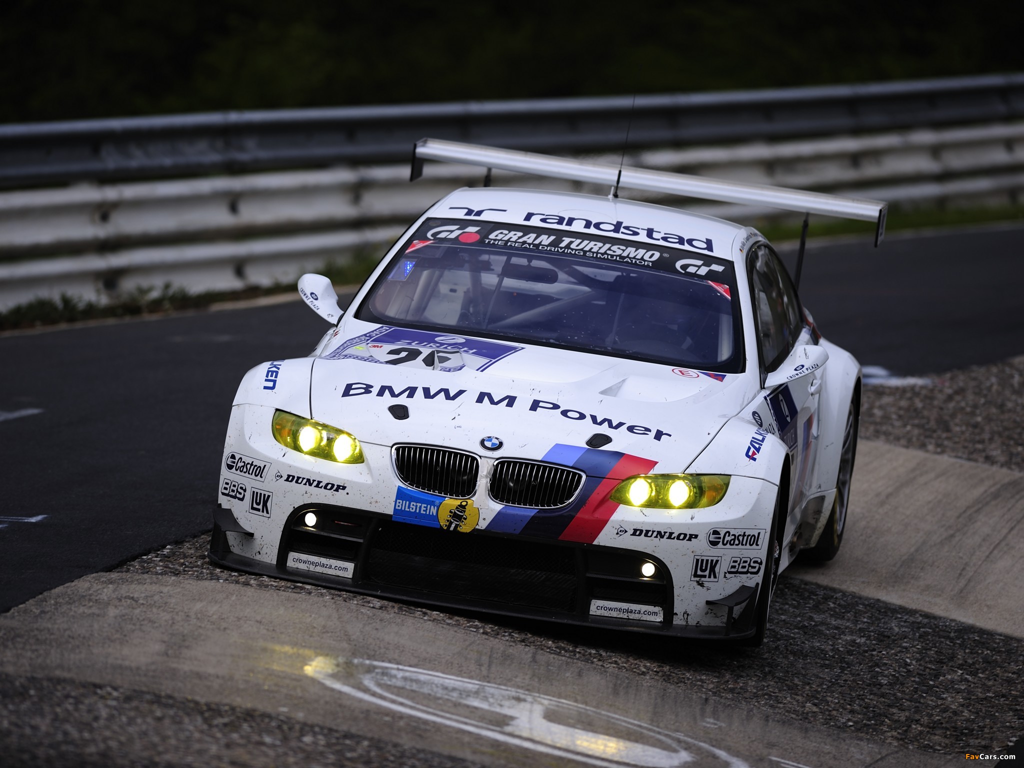 BMW M3 GT2 Race Car (E92) 2009–12 photos (2048 x 1536)