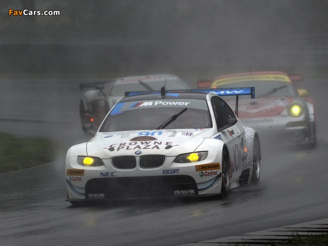 BMW M3 GT2 Race Car (E92) 2009–12 wallpapers (640 x 480)