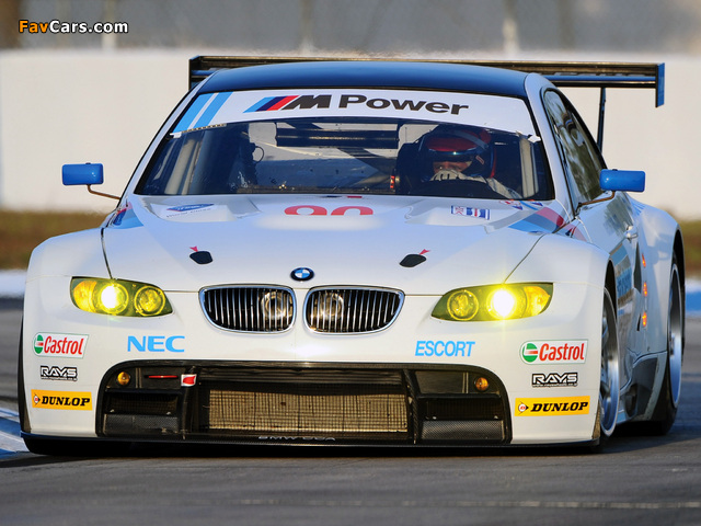 BMW M3 GT2 Race Car (E92) 2009–12 wallpapers (640 x 480)