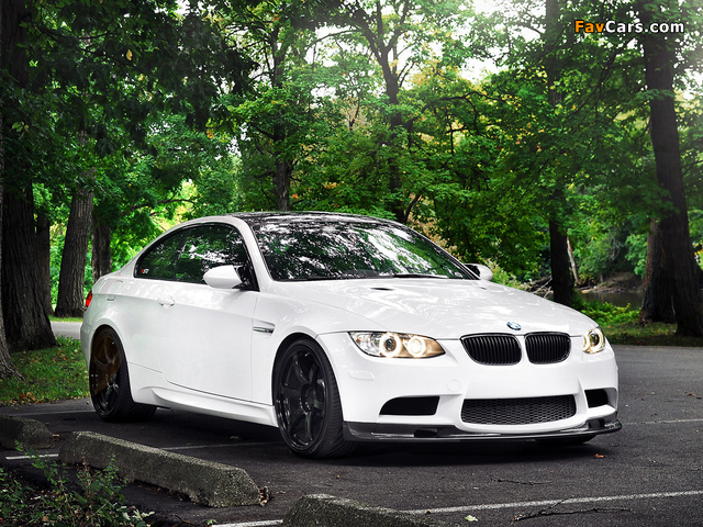 WSTO BMW M3 Coupe (E92) 2010 images (640 x 480)