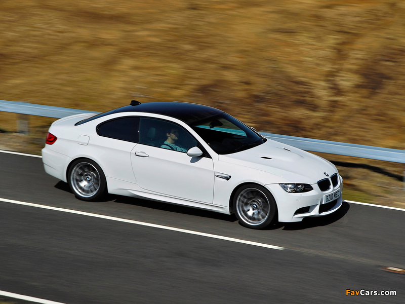 BMW M3 Coupe Competition Package UK-spec (E92) 2010 images (800 x 600)