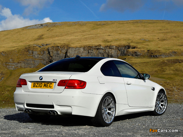 BMW M3 Coupe Competition Package UK-spec (E92) 2010 images (640 x 480)