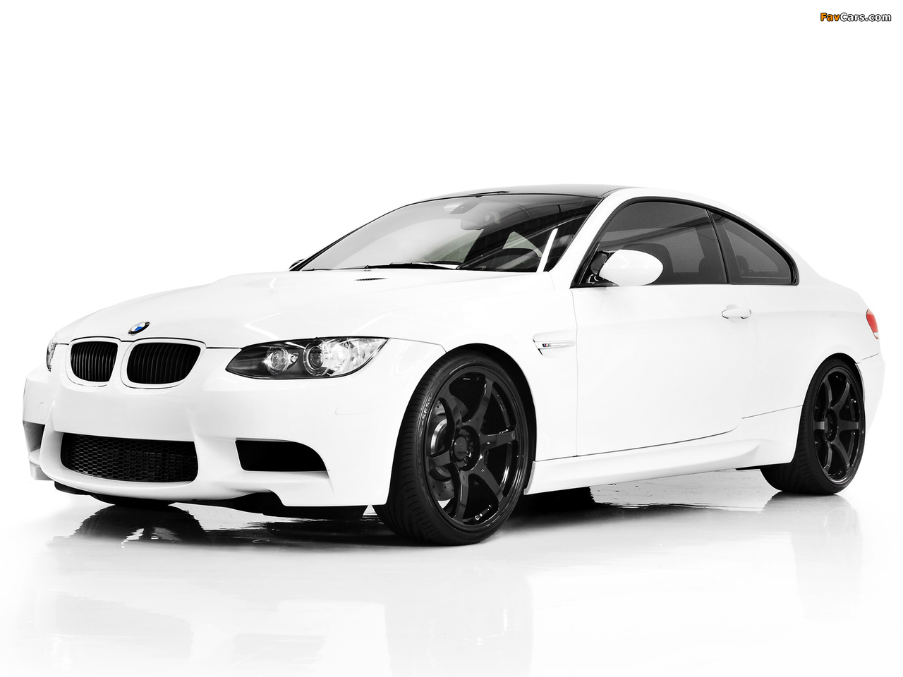 WSTO BMW M3 Coupe (E92) 2010 pictures (1280 x 960)