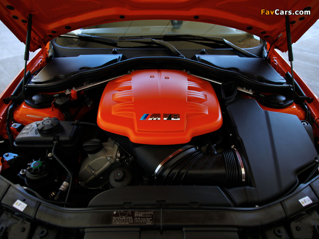 BMW M3 GTS (E92) 2010 pictures (640 x 480)