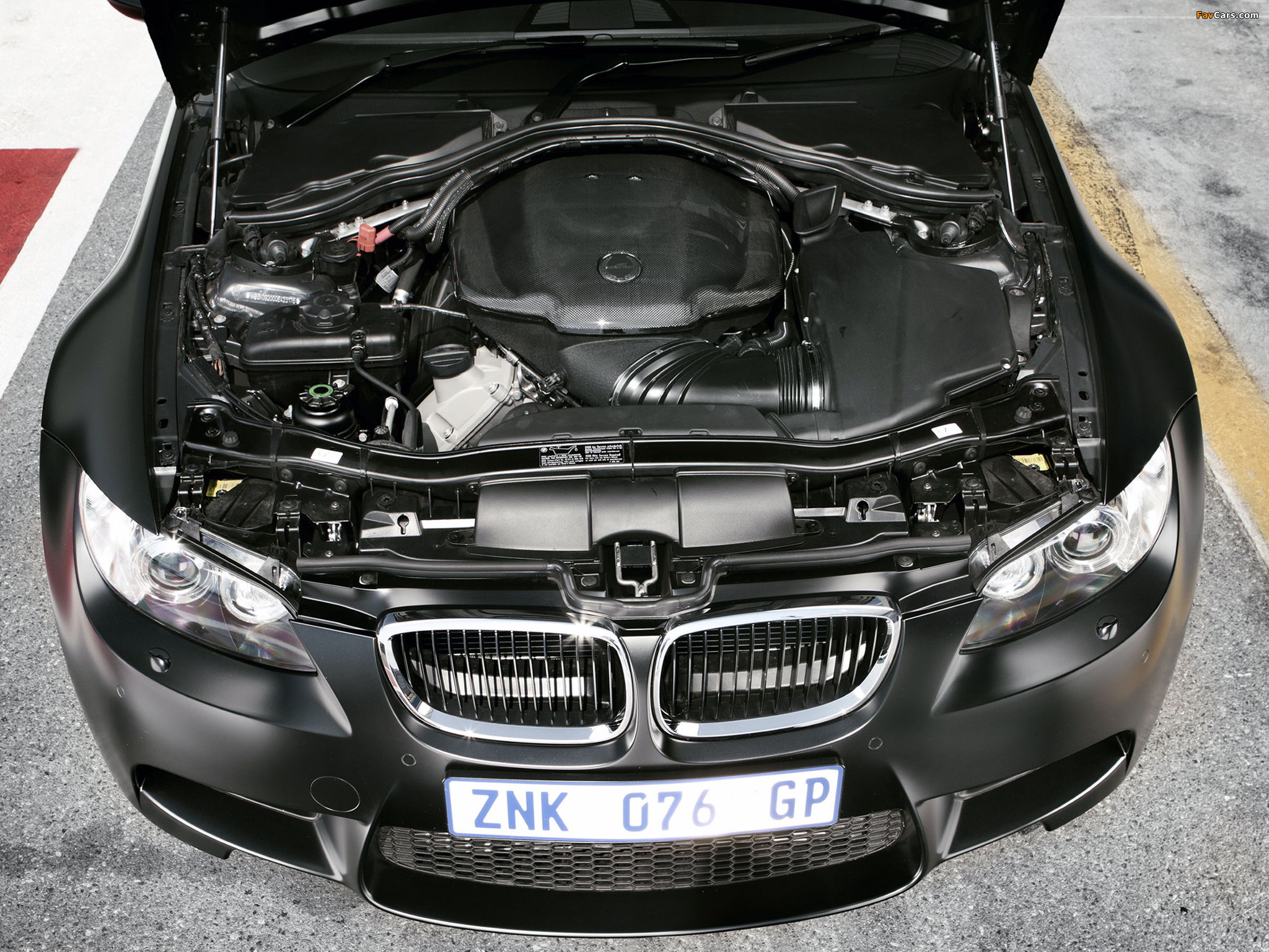 BMW M3 Coupe Frozen Edition (E92) 2010–11 pictures (2048 x 1536)