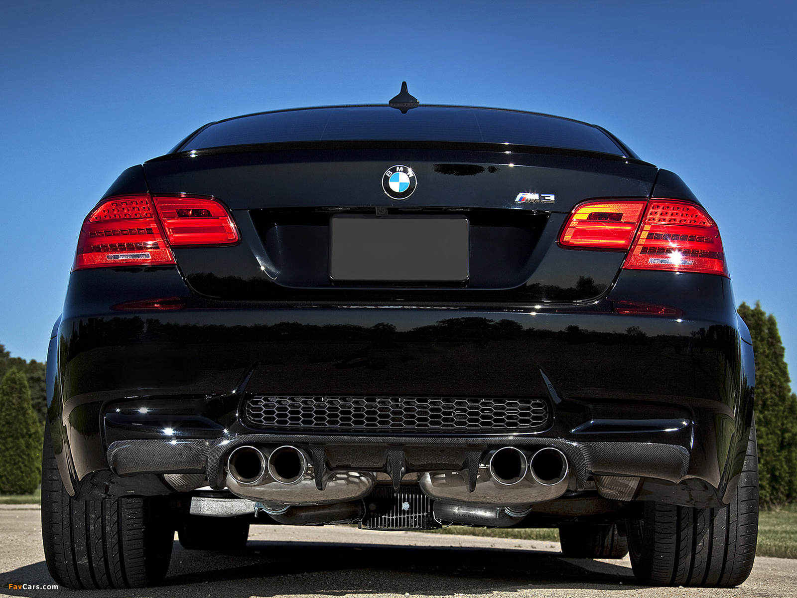 WSTO BMW M3 Coupe (E92) 2010 pictures (1600 x 1200)