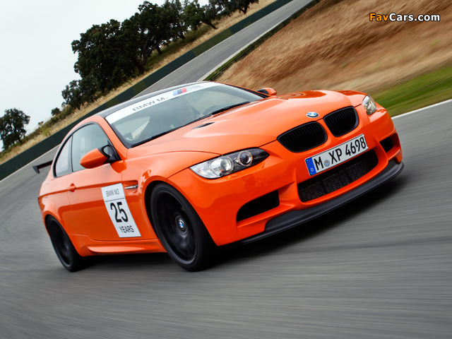 BMW M3 GTS (E92) 2010 pictures (640 x 480)
