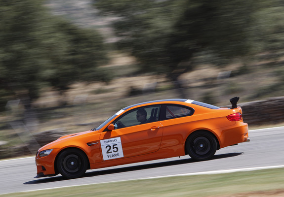 BMW M3 GTS (E92) 2010 wallpapers