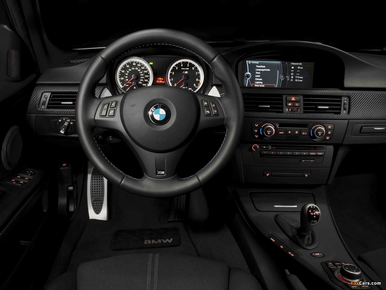 BMW M3 Sedan US-spec (E90) 2010–11 wallpapers (1280 x 960)