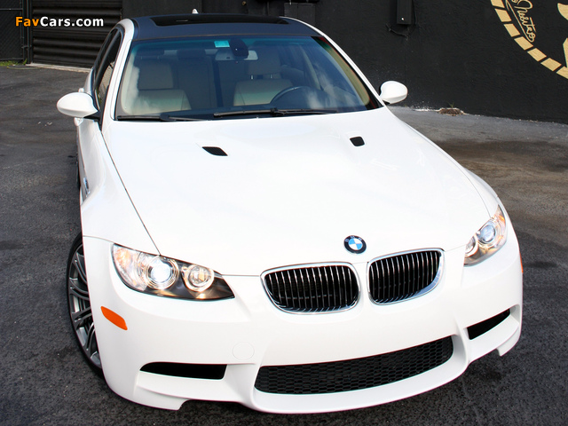 MCP Racing BMW M3 Sedan (E90) 2010 wallpapers (640 x 480)