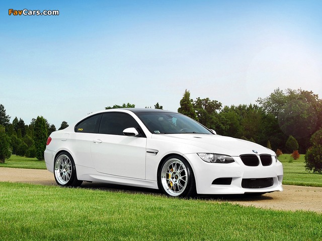 IND BMW M3 Coupe (E92) 2011 images (640 x 480)