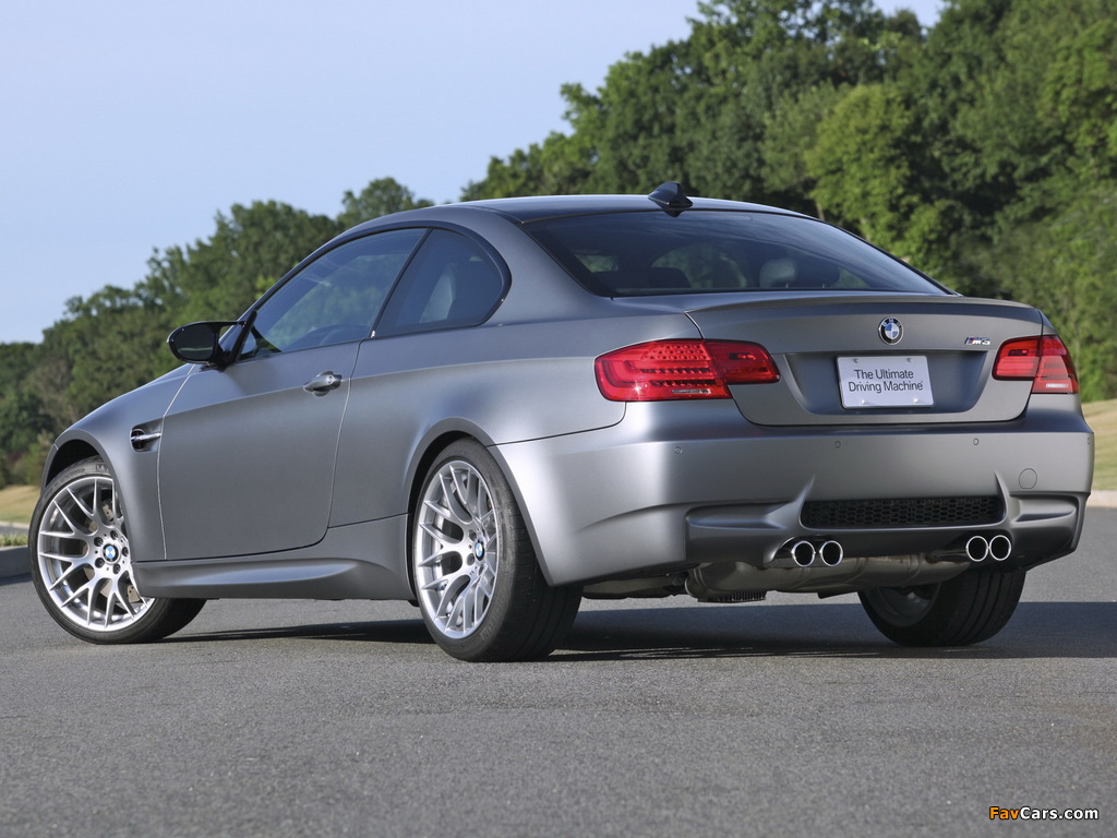 BMW M3 Coupe Frozen Gray Edition (E92) 2011 photos (1024 x 768)