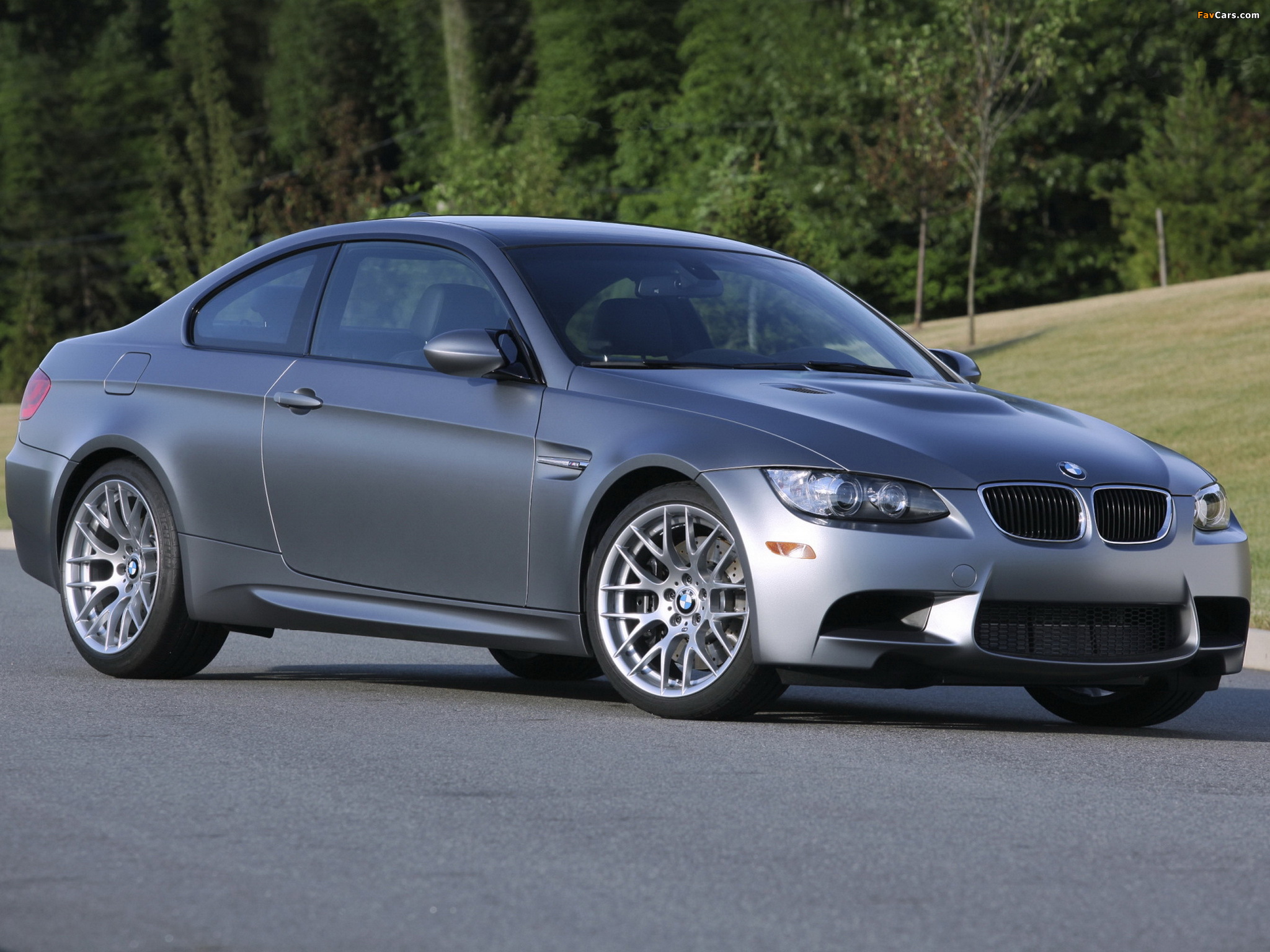 BMW M3 Coupe Frozen Gray Edition (E92) 2011 wallpapers (2048 x 1536)
