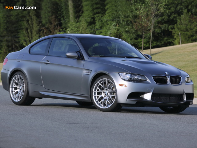BMW M3 Coupe Frozen Gray Edition (E92) 2011 wallpapers (640 x 480)