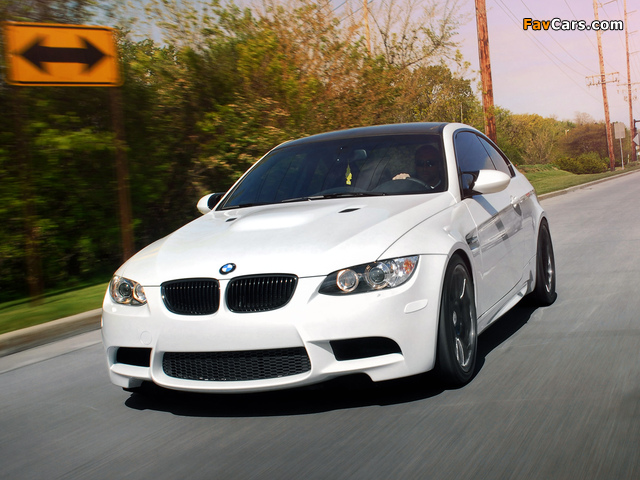 IND BMW M3 Coupe (E92) 2011 wallpapers (640 x 480)