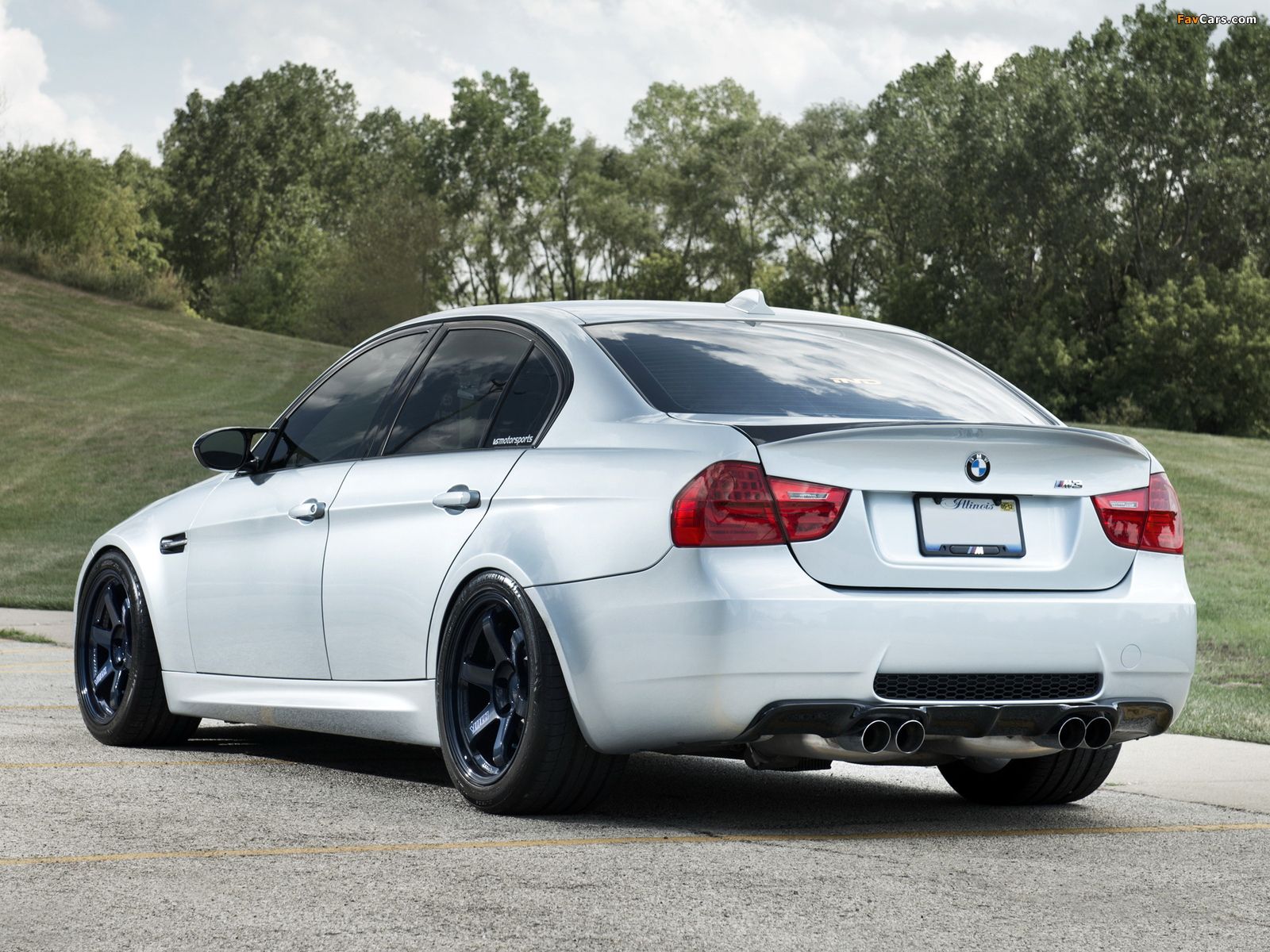 IND BMW M3 Sedan Silverstone (E90) 2012 wallpapers (1600 x 1200)