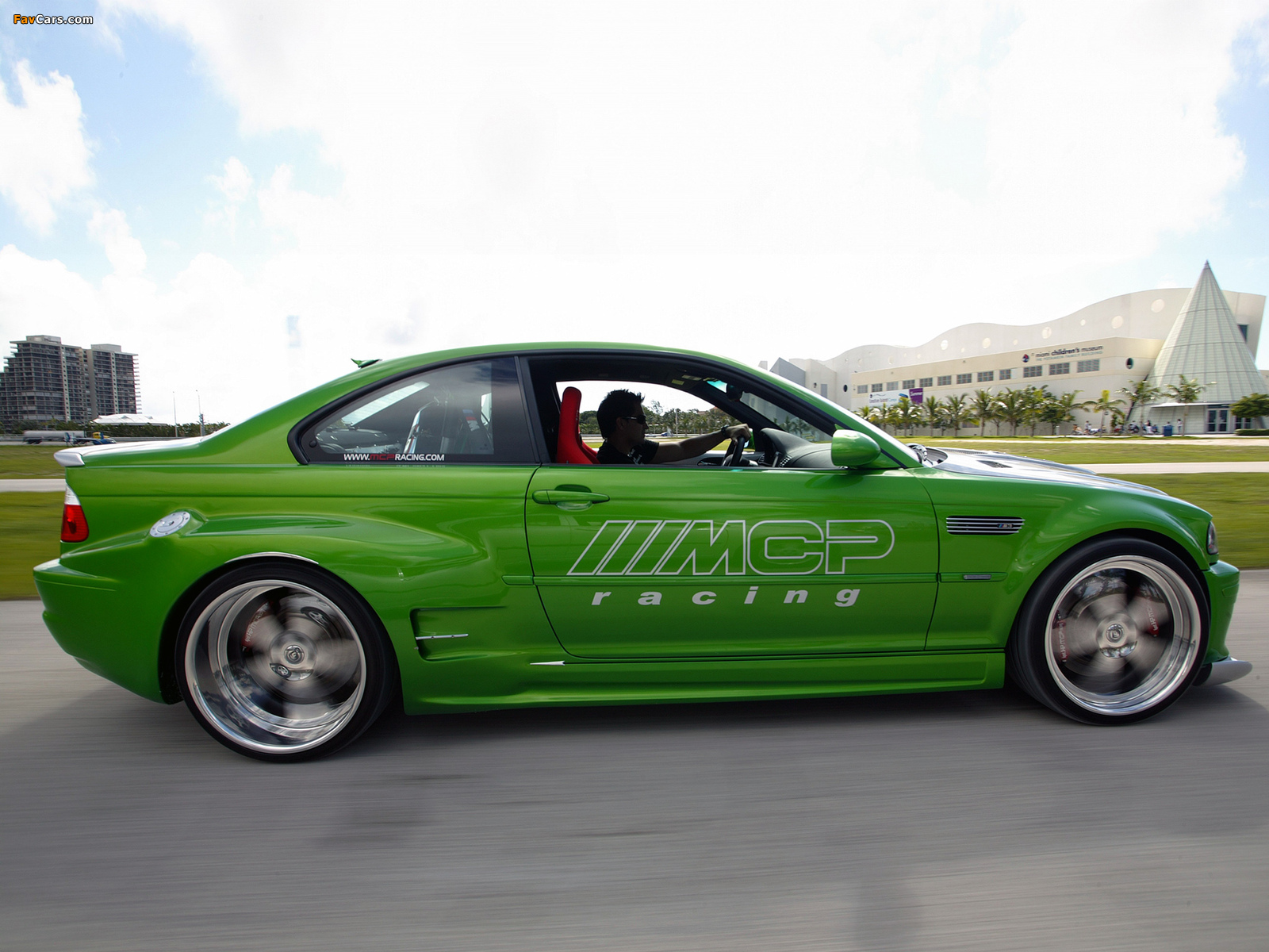 Images of MCP Racing BMW M3 The Hulk (E46) 2005 (1600 x 1200)