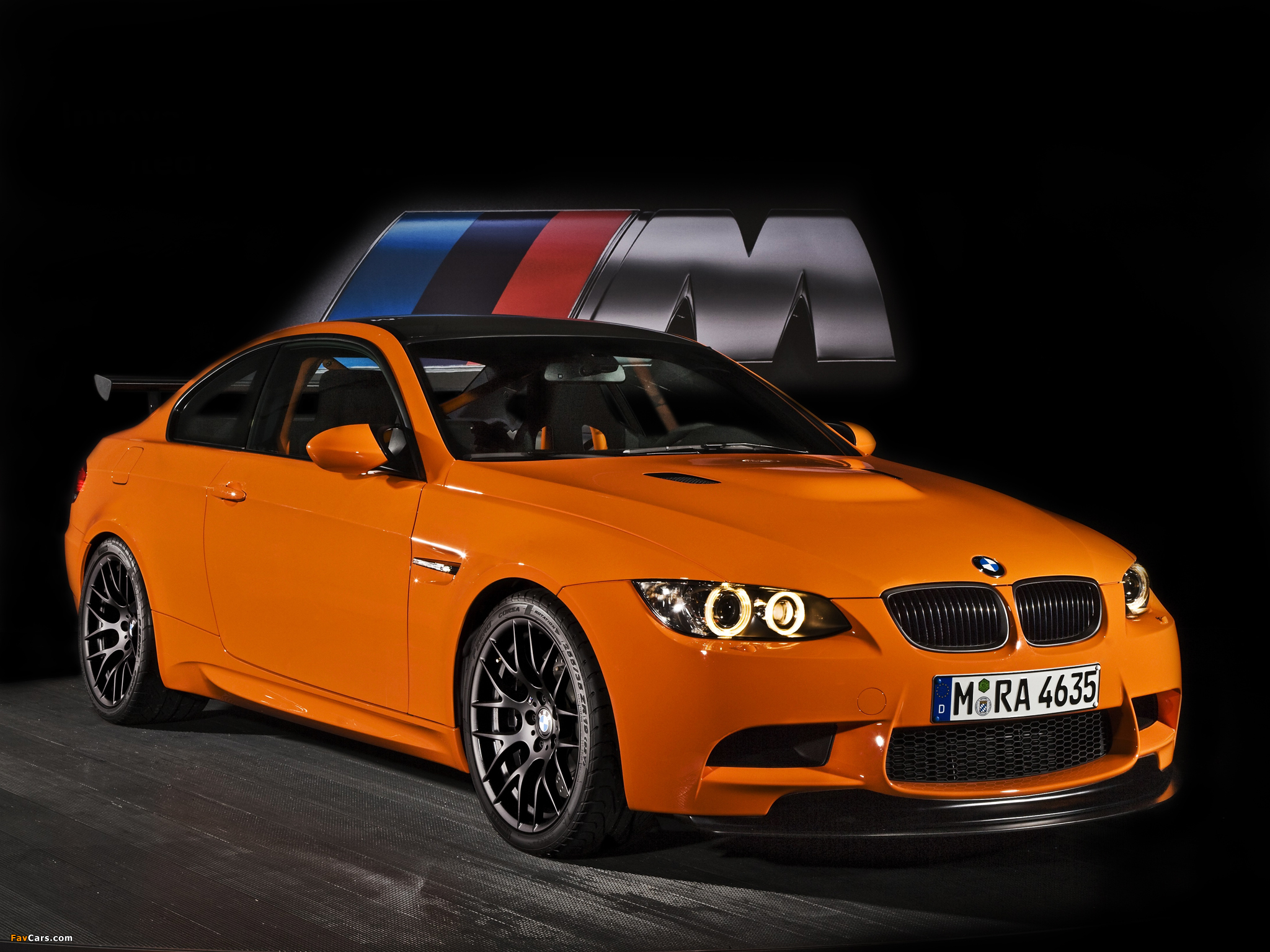 Images of BMW M3 GTS (E92) 2010 (2048 x 1536)