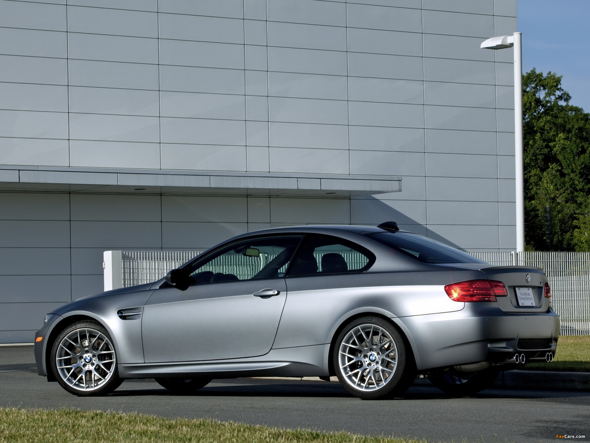 Images of BMW M3 Coupe Frozen Gray Edition (E92) 2011 (2048 x 1536)