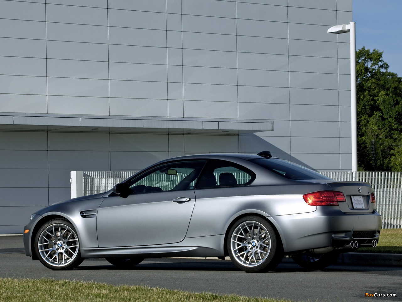 Images of BMW M3 Coupe Frozen Gray Edition (E92) 2011 (1280 x 960)