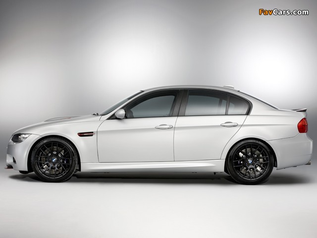 Images of BMW M3 CRT (E90) 2011 (640 x 480)