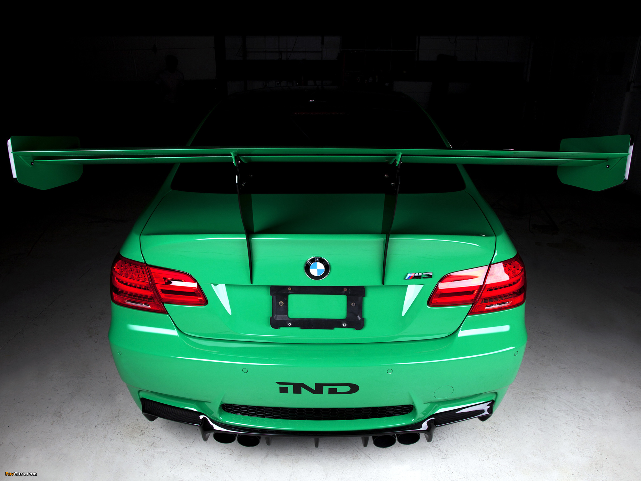 Images of IND BMW M3 Coupe Green Hell S65 (E92) 2011 (2048 x 1536)