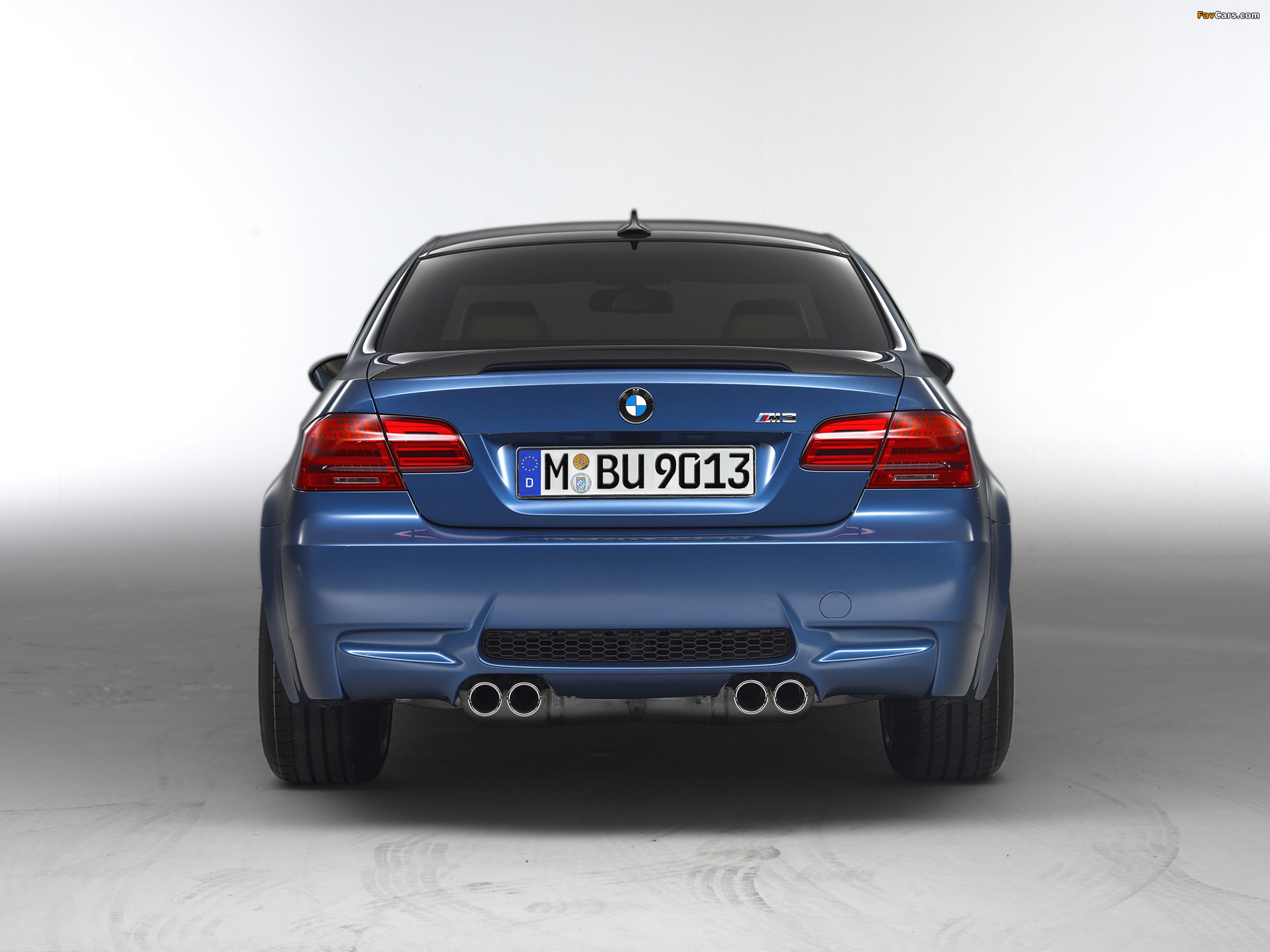 Photos of BMW M3 Coupe Competition Package (E92) 2010 (2048 x 1536)