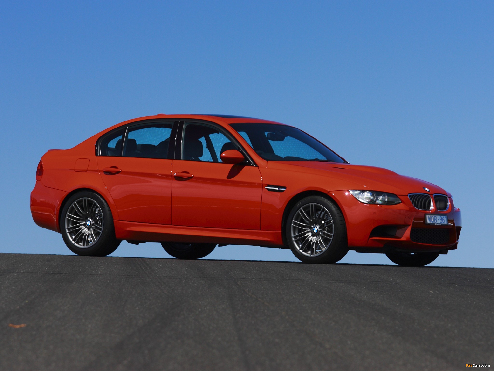 Photos of BMW M3 Sedan AU-spec (E90) 2010–11 (2048 x 1536)