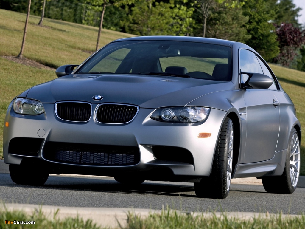 Photos of BMW M3 Coupe Frozen Gray Edition (E92) 2011 (1024 x 768)
