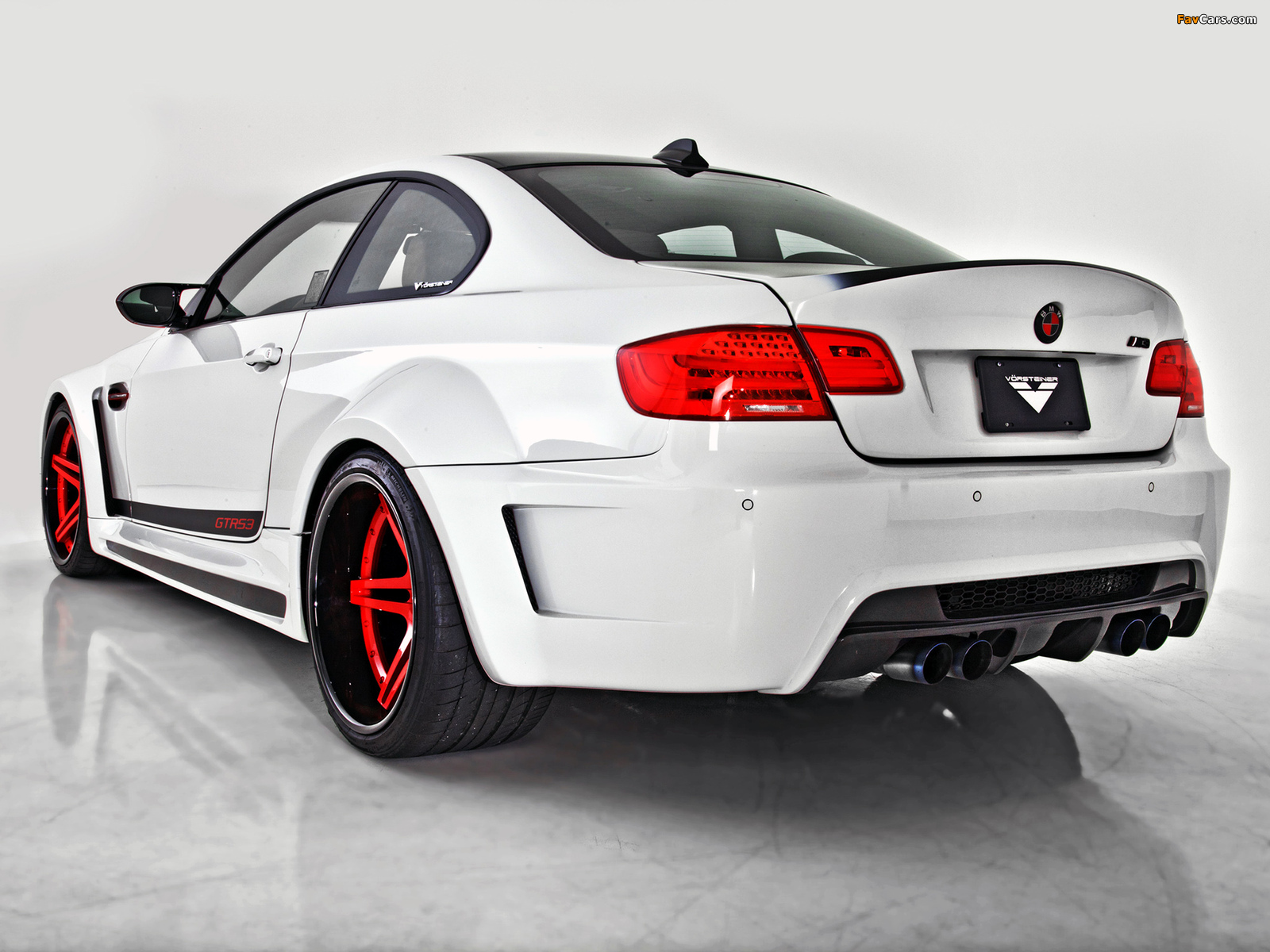 Photos of Vorsteiner BMW M3 Coupe GTRS3 Candy Cane (E92) 2011 (1600 x 1200)