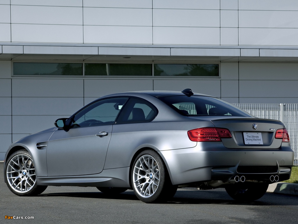 Photos of BMW M3 Coupe Frozen Gray Edition (E92) 2011 (1024 x 768)