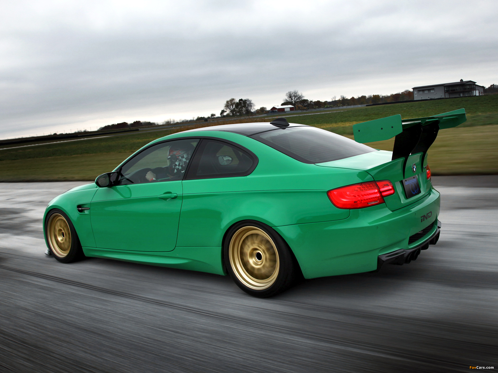 Photos of IND BMW M3 Coupe Green Hell S65 (E92) 2011 (2048 x 1536)