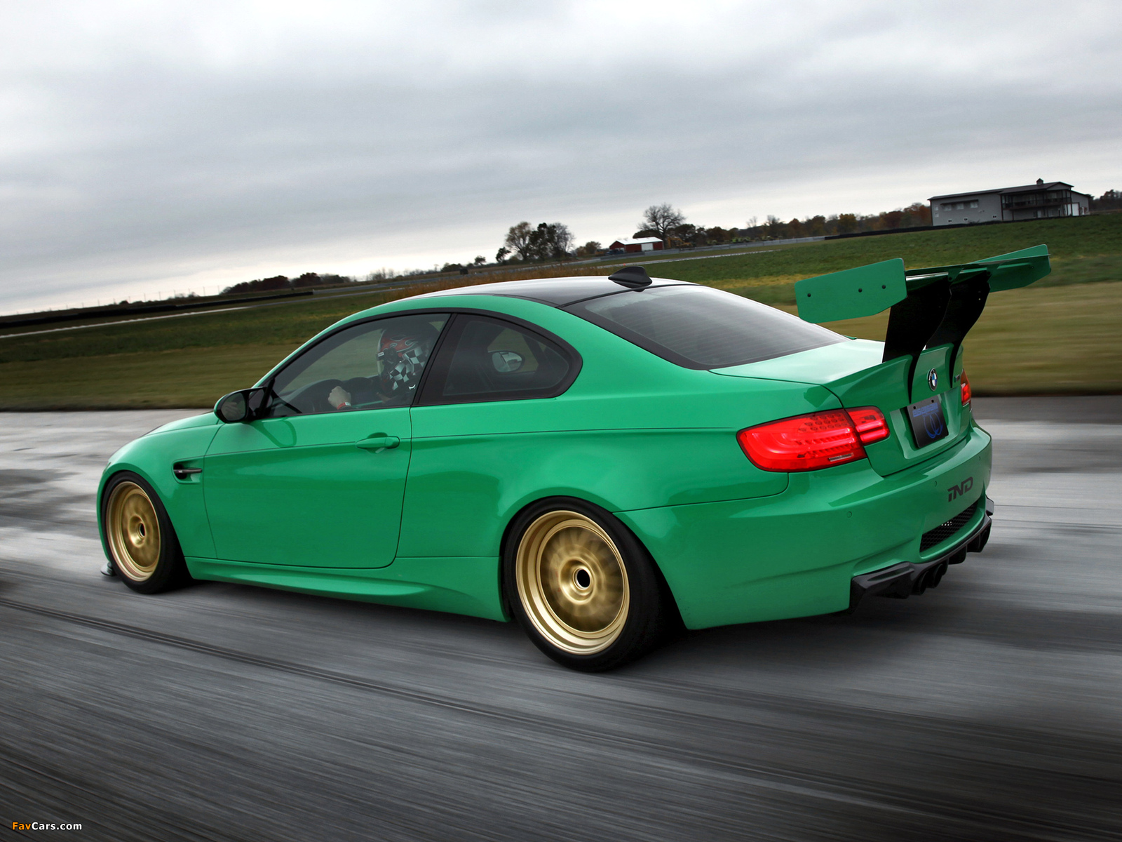 Photos of IND BMW M3 Coupe Green Hell S65 (E92) 2011 (1600 x 1200)