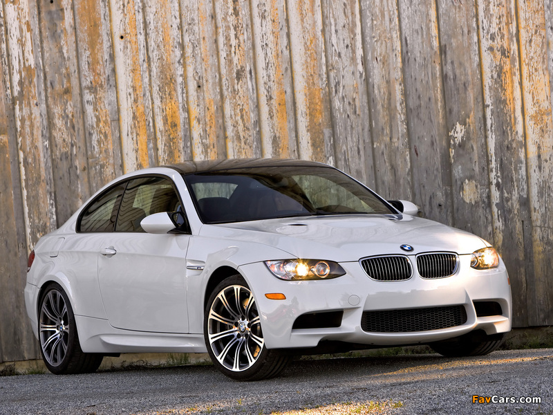 Pictures of BMW M3 Coupe US-spec (E92) 2007–10 (800 x 600)