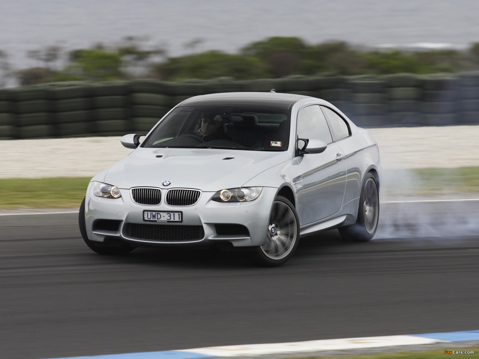 Pictures of BMW M3 Coupe AU-spec (E92) 2007 (1600 x 1200)