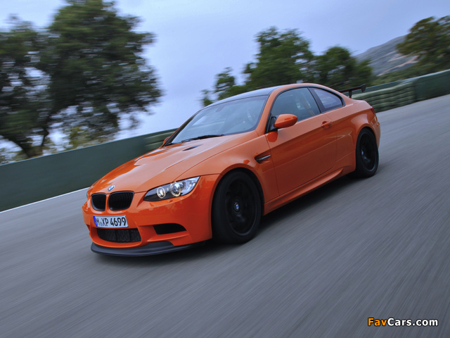 Pictures of BMW M3 GTS (E92) 2010 (640 x 480)