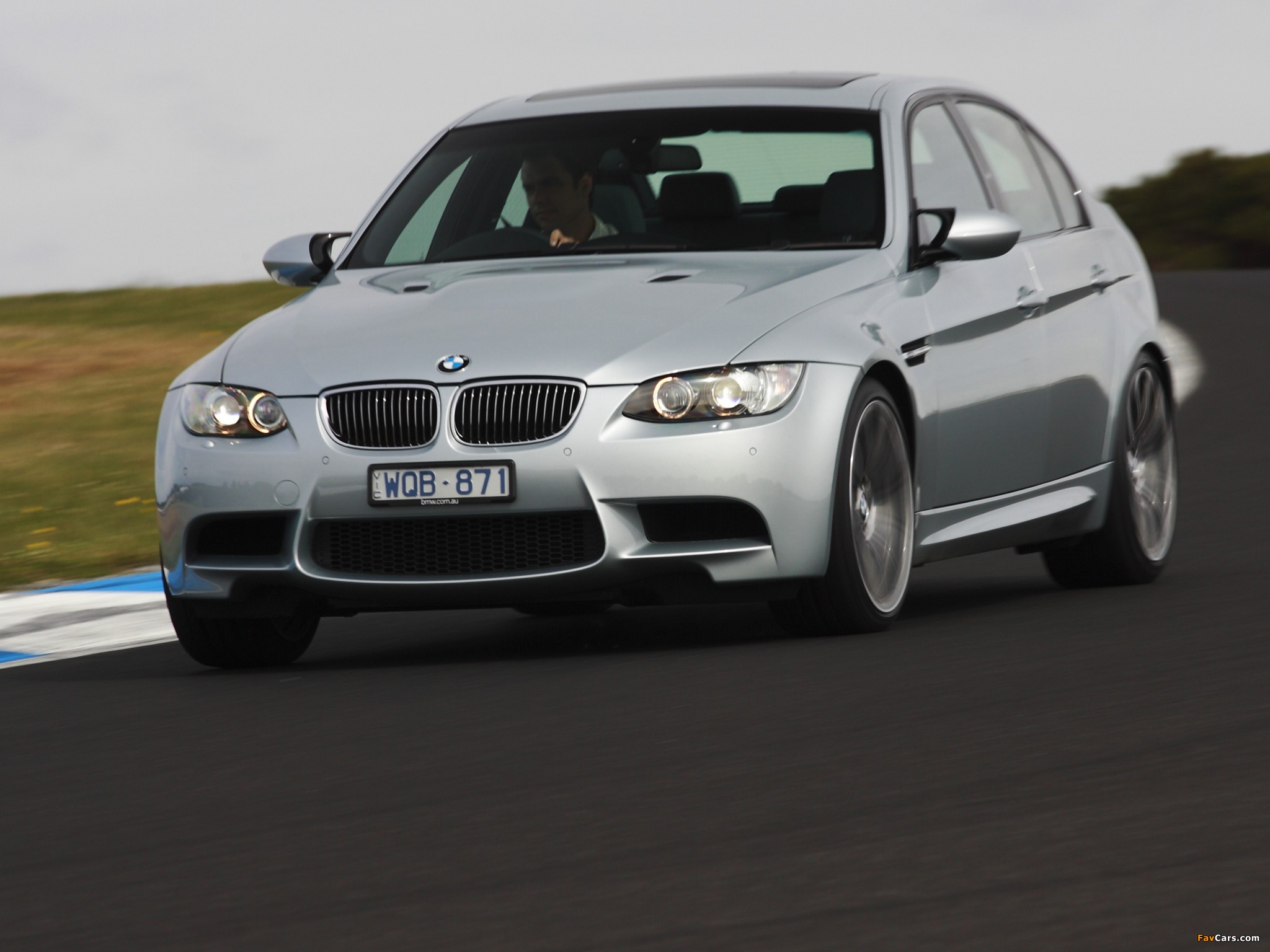 Pictures of BMW M3 Sedan AU-spec (E90) 2010–11 (2048 x 1536)