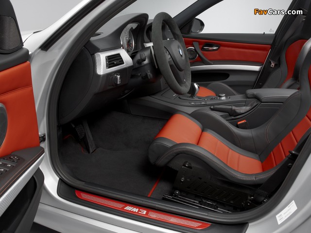 Pictures of BMW M3 CRT (E90) 2011 (640 x 480)