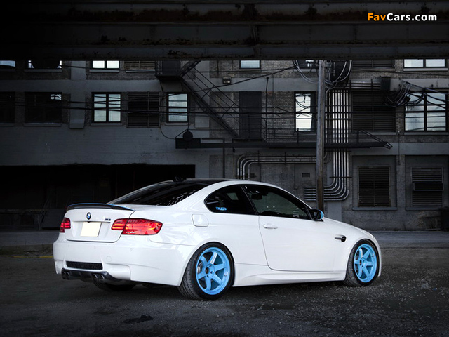 Pictures of IND BMW M3 Coupe (E92) 2011 (640 x 480)