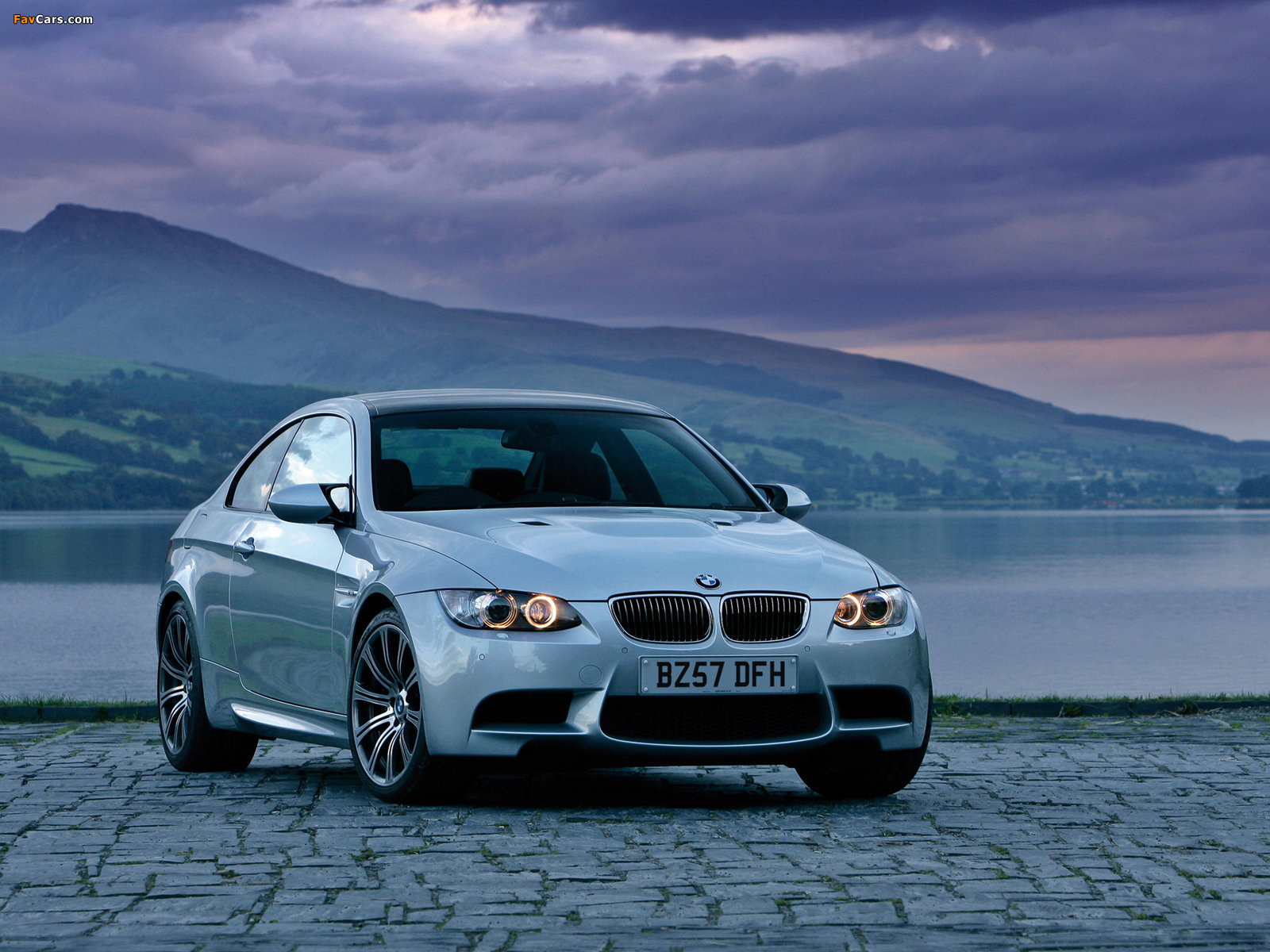 BMW M3 Coupe UK-spec (E92) 2007 wallpapers (1600 x 1200)