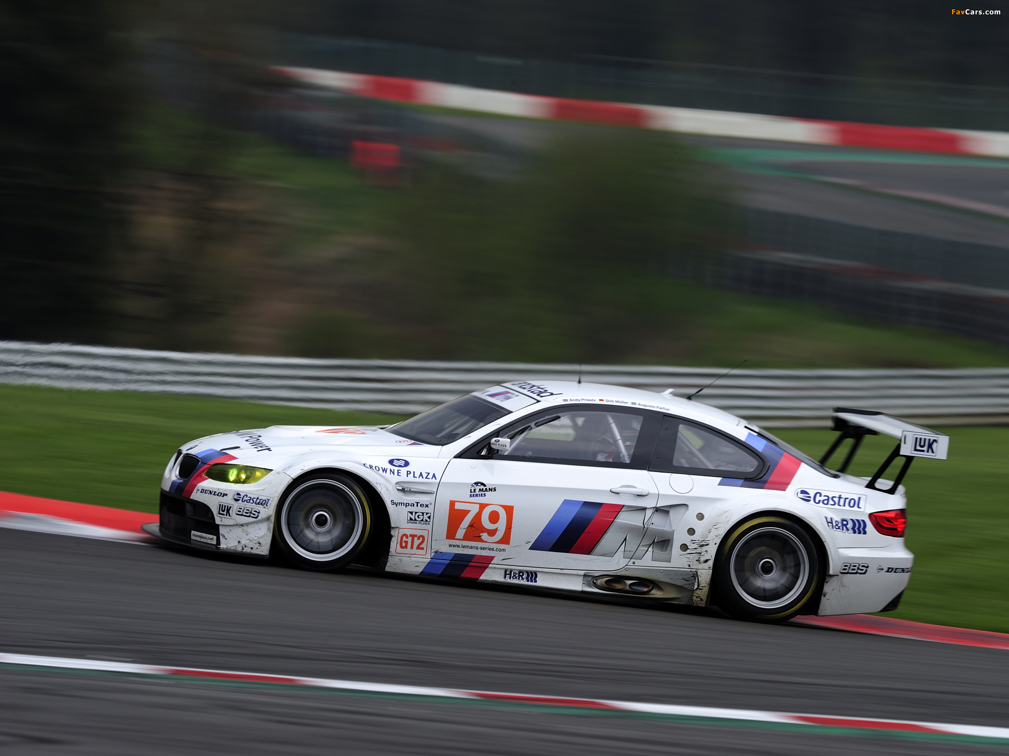 BMW M3 GT2 Race Car (E92) 2009–12 wallpapers (2048 x 1536)