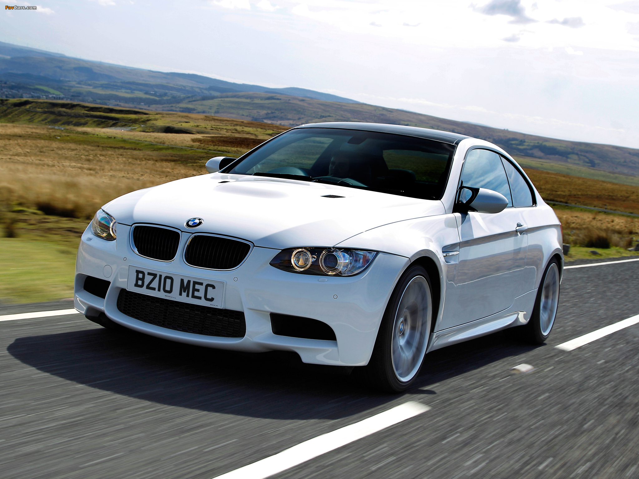 BMW M3 Coupe Competition Package UK-spec (E92) 2010 wallpapers (2048 x 1536)