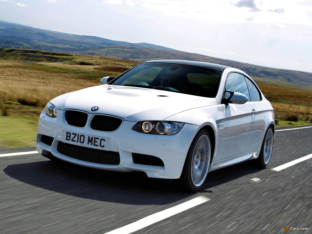 BMW M3 Coupe Competition Package UK-spec (E92) 2010 wallpapers (1280 x 960)