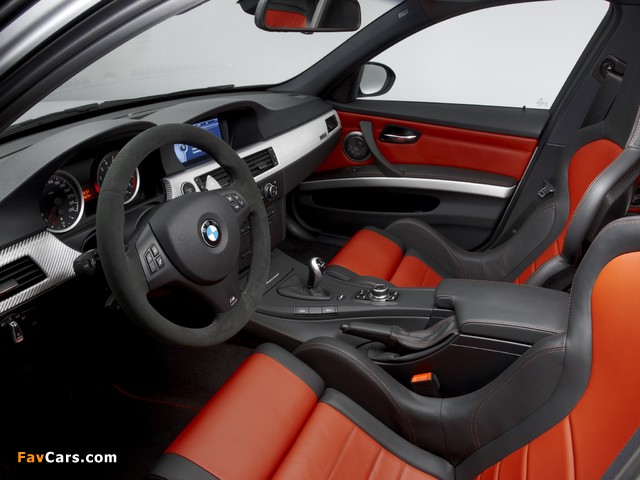 BMW M3 CRT (E90) 2011 wallpapers (640 x 480)