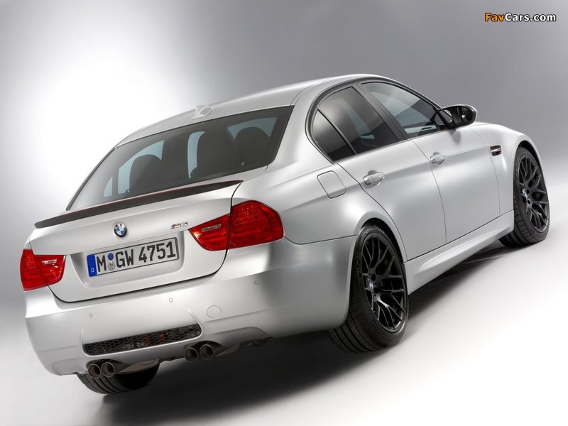 BMW M3 CRT (E90) 2011 wallpapers (800 x 600)