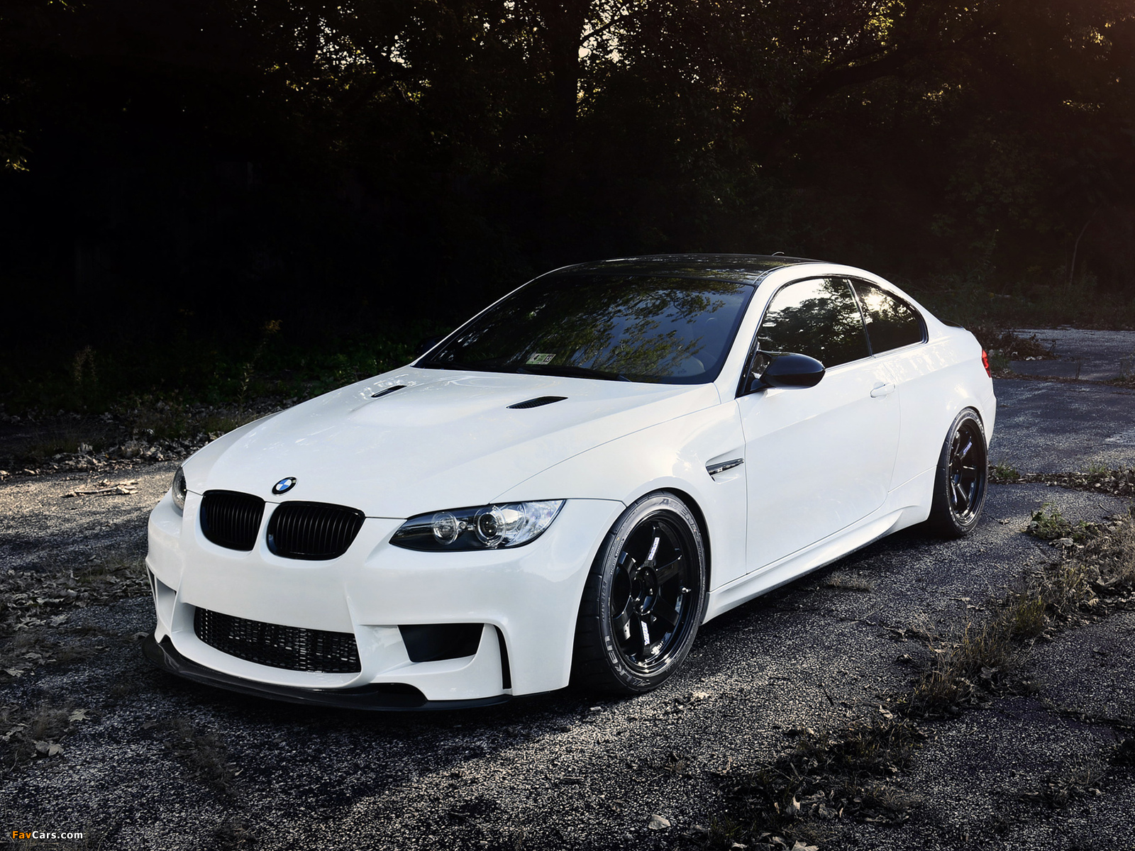 IND BMW M3 Coupe (E92) 2012 wallpapers (1600 x 1200)